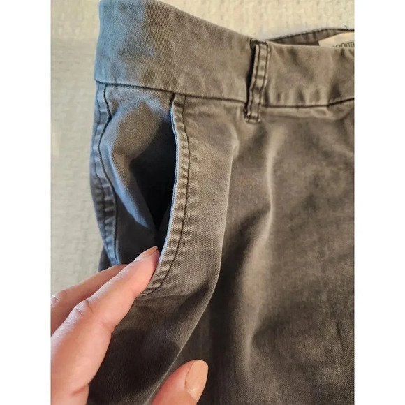 Goodthreads Women's 3.5" Chino Shorts - Picture 5 of 12